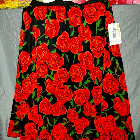 Lularoe lolaskirt small nwt roses unicorn - Picture 1 of 2